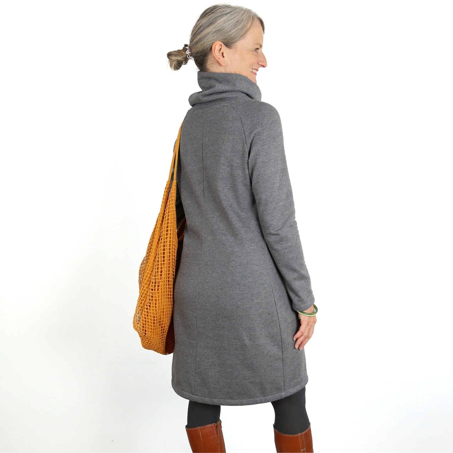 Sweatkleid mit Rollkragen, FRAU POLLY, Papierschnitt