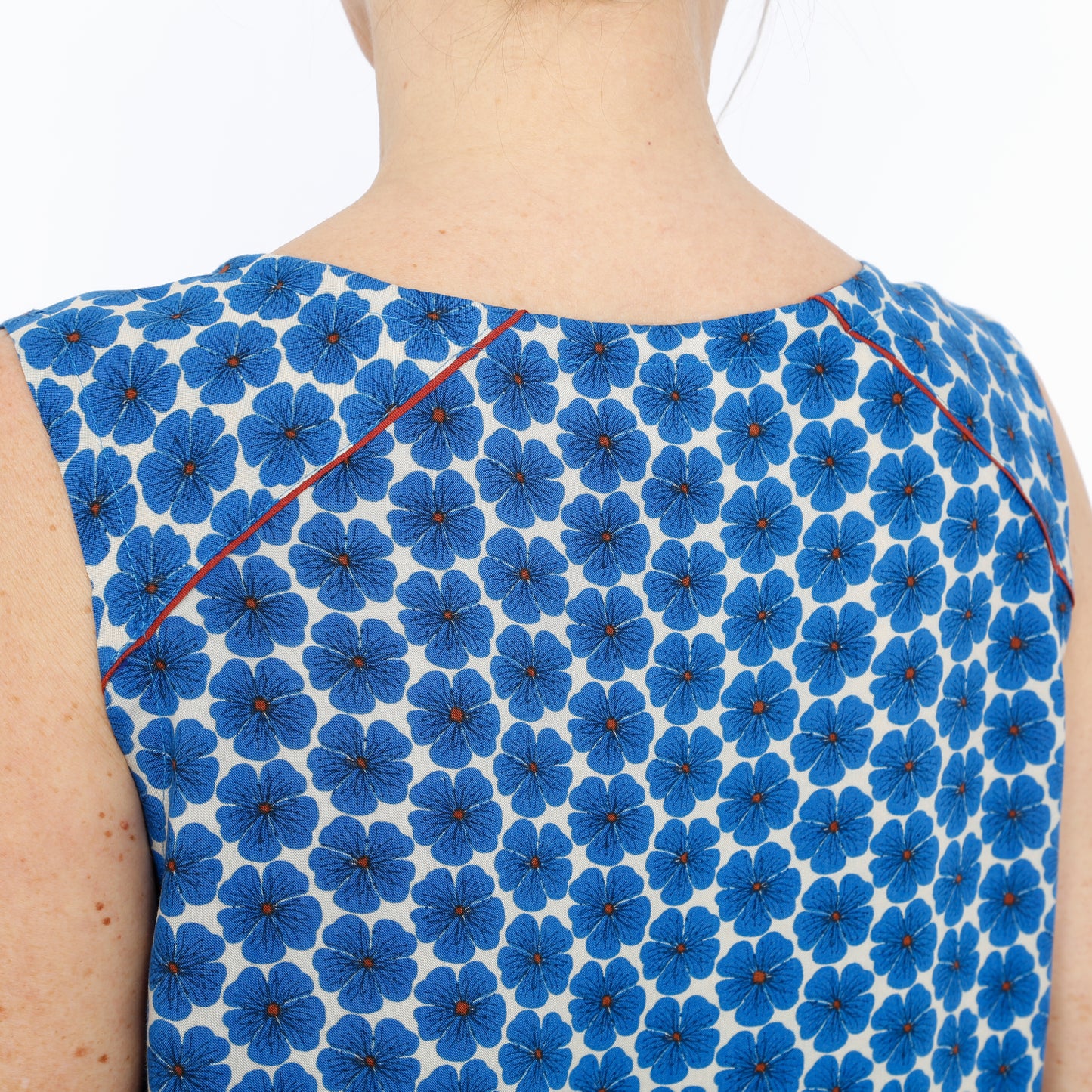 Top FRAU MERLE | Papierschnitt