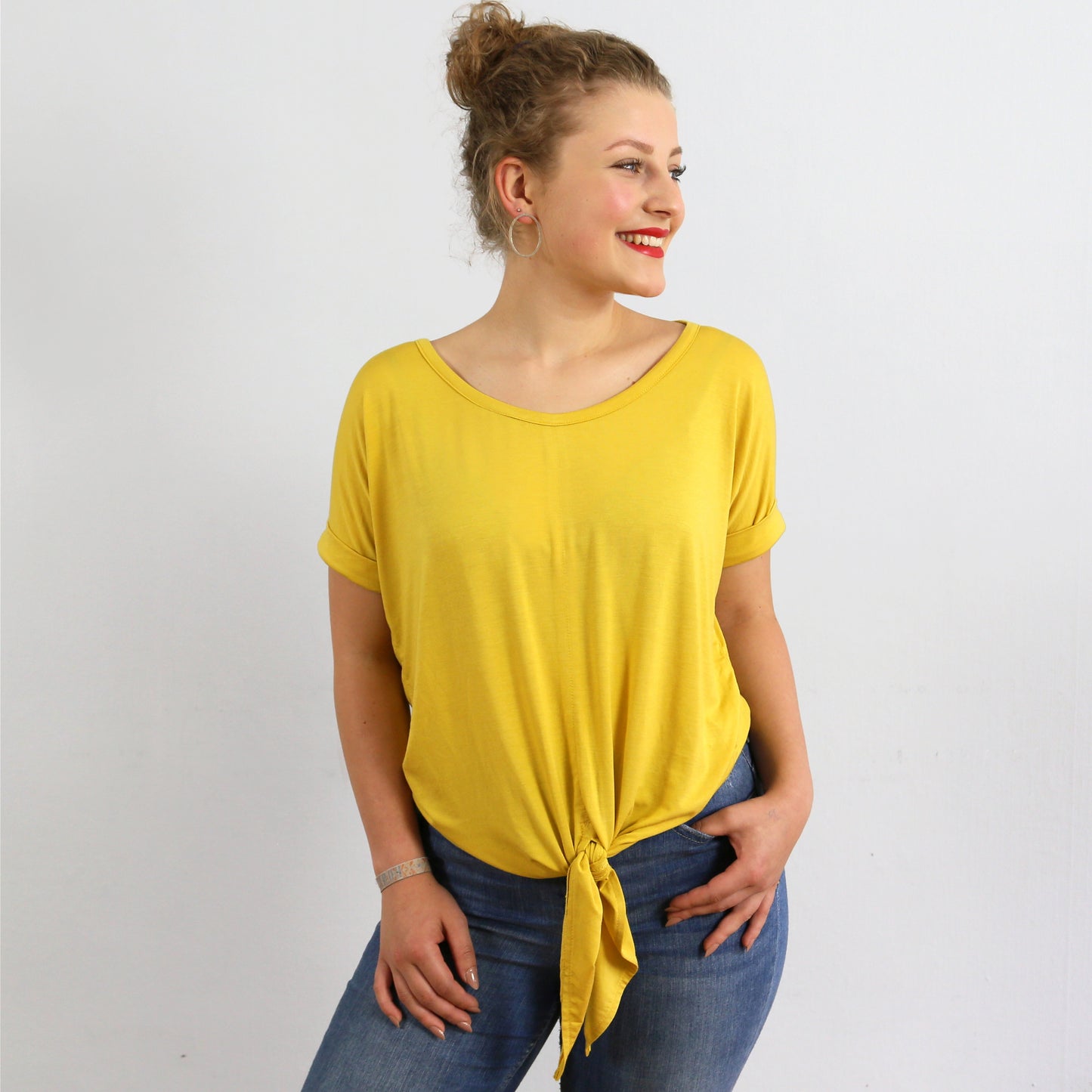 Knotenshirt FRAU BILLE | Papierschnitt