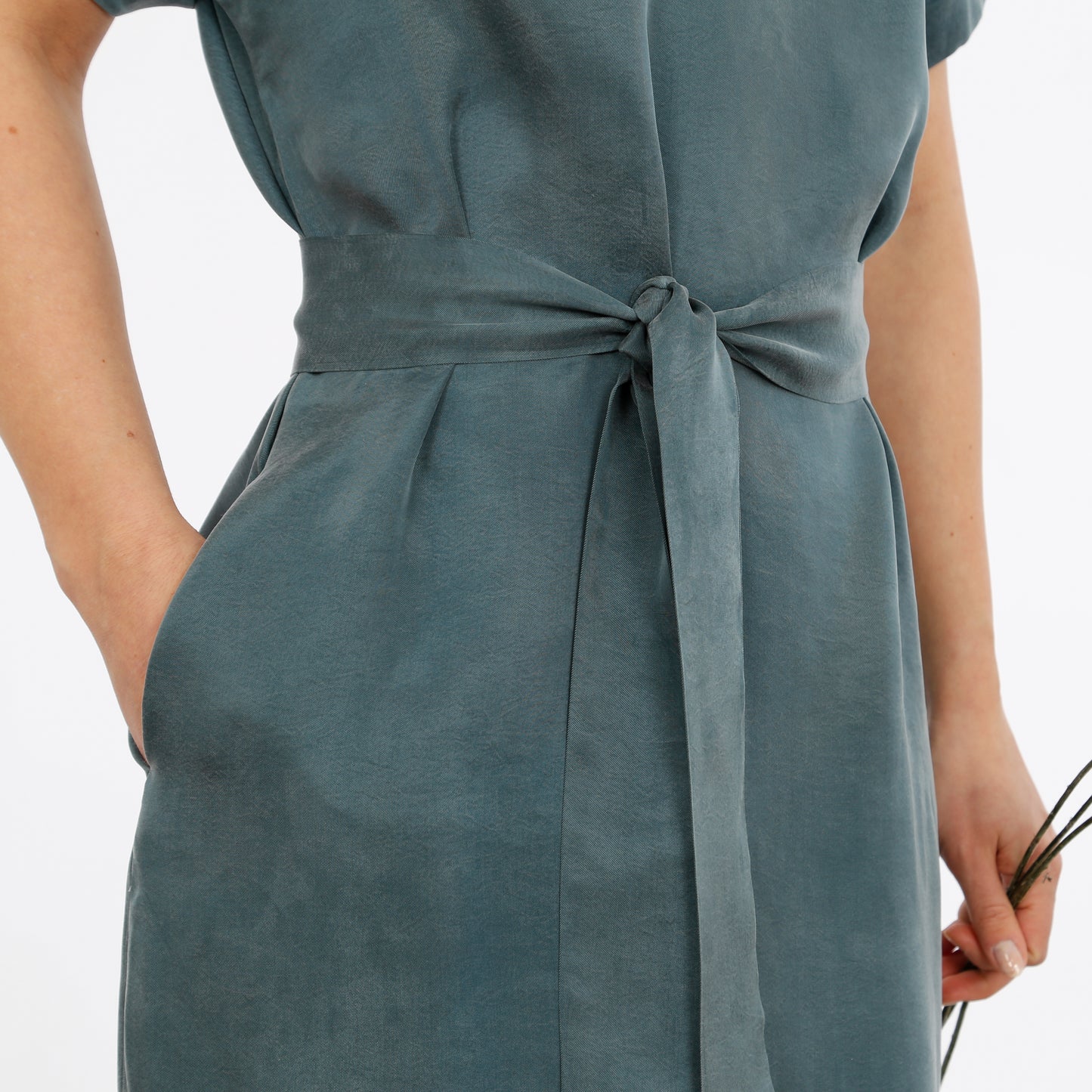 Kleid FRAU VIKKI | Papierschnitt