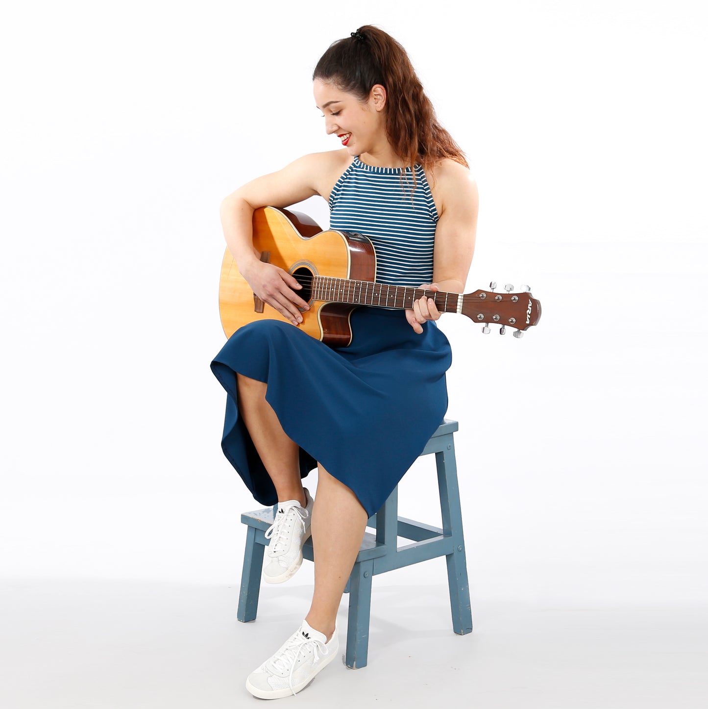 Top FRAU ELIN | Papierschnitt