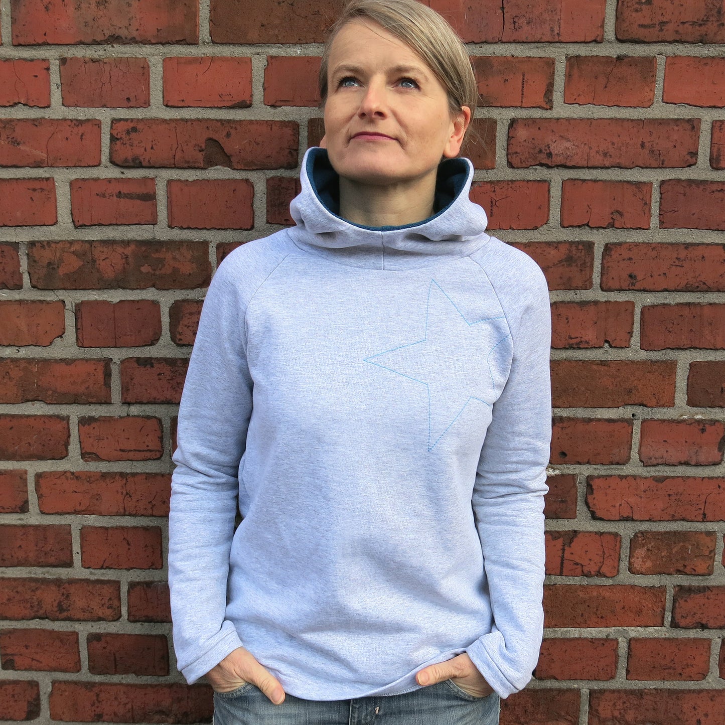 Hoodie FRAU TONI | Papierschnitt