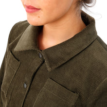 Laden Sie das Bild in den Galerie-Viewer, FRAU DITA • kurze Jacke, e-book