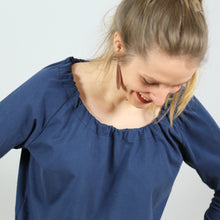 Laden Sie das Bild in den Galerie-Viewer, FRAU EMMA • Raglanshirt, e-book