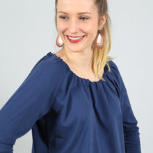 Laden Sie das Bild in den Galerie-Viewer, FRAU EMMA • Raglanshirt, e-book
