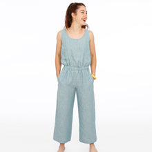 Laden Sie das Bild in den Galerie-Viewer, Jumpsuit mit Knopfleiste im Rückenteil, FRAU LEYLA, Papierschnitt