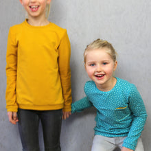 Laden Sie das Bild in den Galerie-Viewer, Sweater mit Brusttasche, BENTE, Papierschnitt