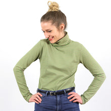 Laden Sie das Bild in den Galerie-Viewer, Rollkragenshirt, FRAU ROMY, Papierschnitt