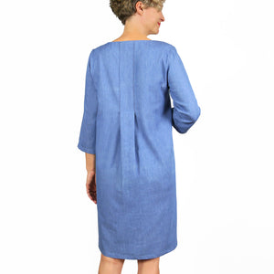 Kleid mit Rückenfalte, FRAU YUMA, Papierschnitt